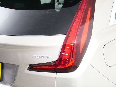 Used 2022 Cadillac XT4 Premium Luxury w/ Enhanced Visibility Package image 17