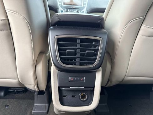 Used 2019 Lincoln Nautilus Reserve image 16