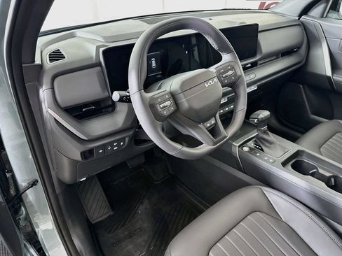 Used 2027 Kia Seltos X-Line S w/ X-Line S Premium Package AWD/4WD image 17
