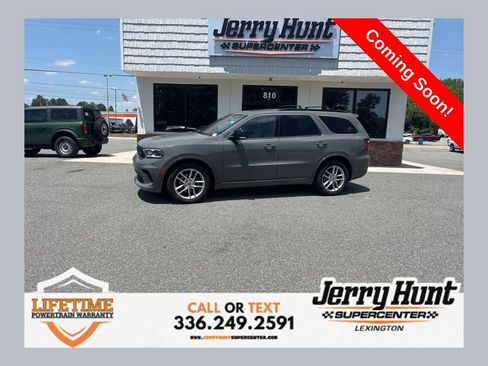 Used 2024 Dodge Durango GT RWD image 1