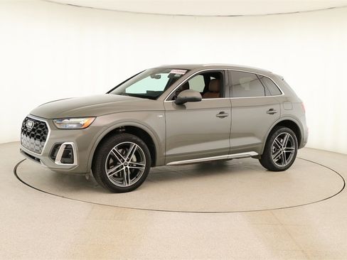 Certified 2023 Audi Q5 e Premium Plus w/ Premium Plus Package image 12