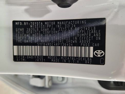 Used 2024 Toyota Corolla LE image 33