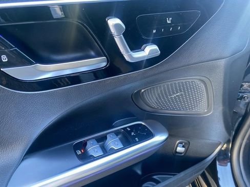 Used 2023 Mercedes-Benz C 300 C 300 image 16