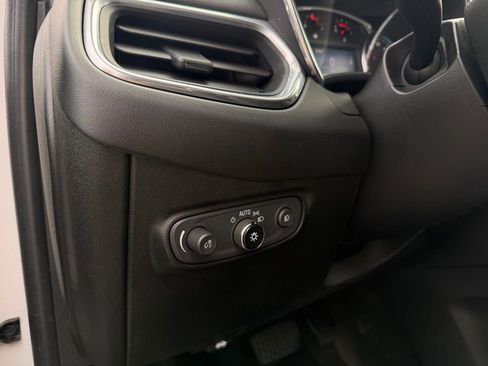 Used 2020 Chevrolet Equinox LT AWD/4WD image 14