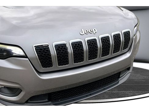 Used 2019 Jeep Cherokee Latitude w/ Popular Appearance Group AWD/4WD image 53