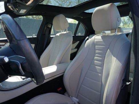 Used 2022 Mercedes-Benz E 350 Sedan image 11