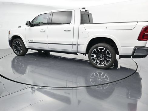Used 2025 RAM 1500 Limited AWD/4WD image 5