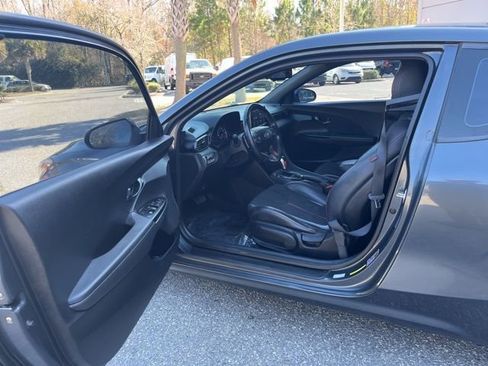 Used 2019 Hyundai Veloster 2.0 Premium image 22