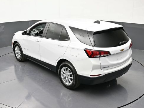 Used 2024 Chevrolet Equinox LS w/ LS Convenience Package FWD image 18