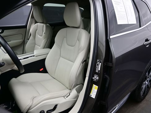 Used 2020 Volvo XC60 T5 Inscription w/ Protection Package Premier image 13