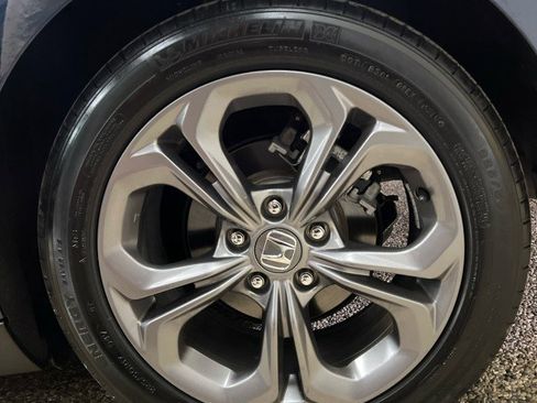 Used 2024 Honda Accord EX image 31