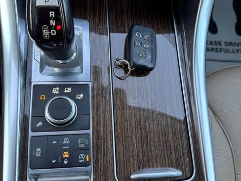 Used 2016 Land Rover Range Rover Sport HSE image 37