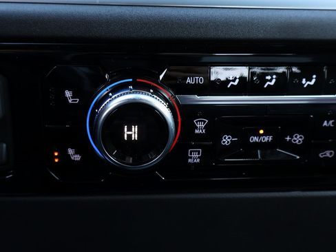 New 2026 GMC Sierra 1500 Elevation w/ LPO, Elevation Black Package image 34