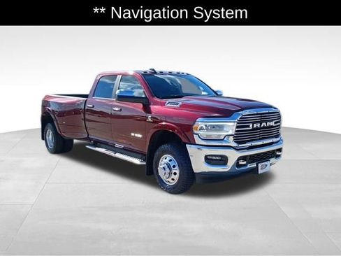 Used 2022 RAM 3500 Laramie w/ Chrome Appearance Group AWD/4WD image 7