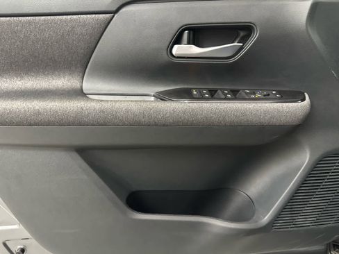 New 2026 Nissan Kicks SV image 14