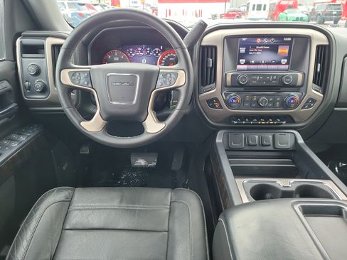 Used 2015 GMC Sierra 1500 Denali w/ Driver Alert Package image 10