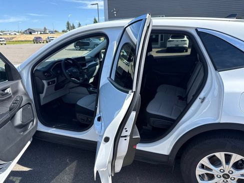 Certified 2024 Ford Escape Active w/ Tech Pack #1 AWD/4WD image 8