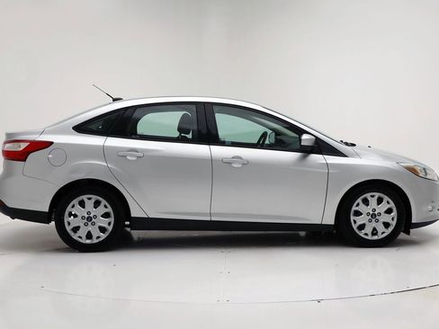 Used 2012 Ford Focus SE image 3