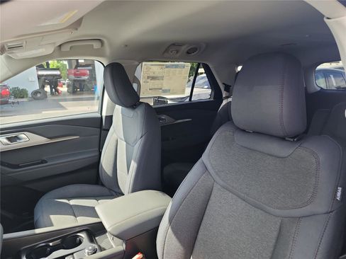 New 2026 Ford Explorer Active image 13