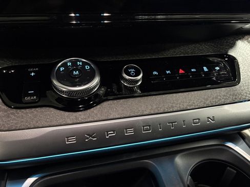 New 2025 Ford Expedition Tremor image 17