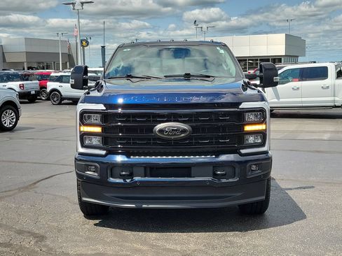 Used 2024 Ford F250 Lariat w/ Lariat Ultimate Package AWD/4WD image 2