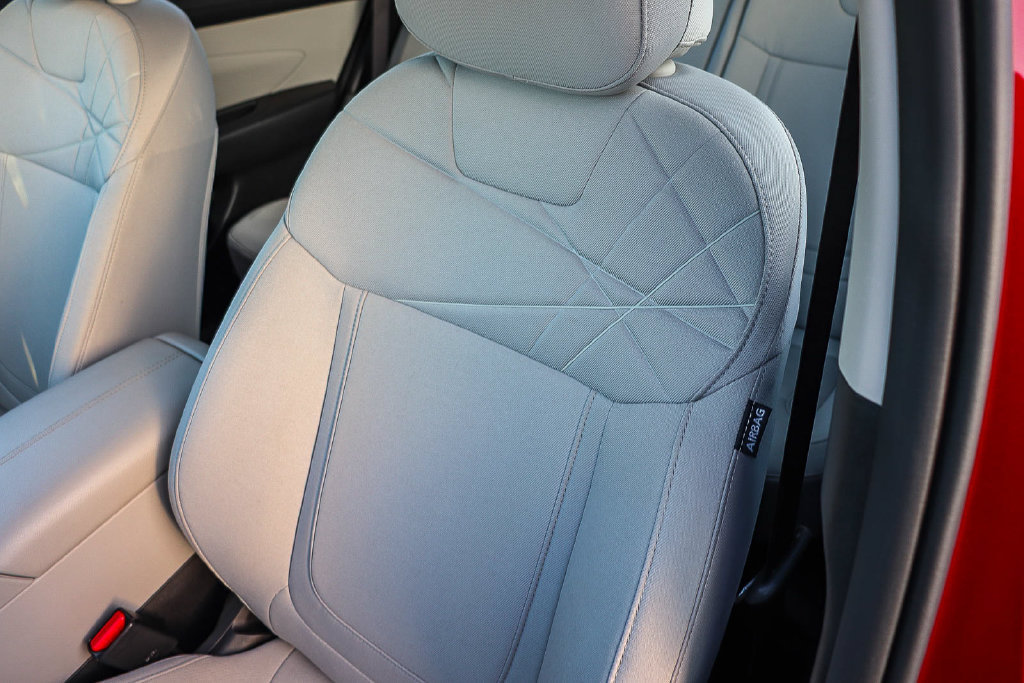 Used 2025 Hyundai Tucson SE FWD image 27