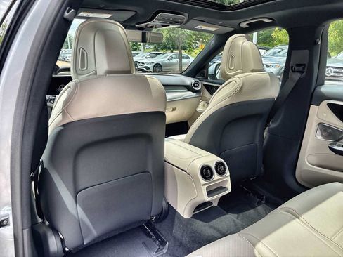 New 2026 Mercedes-Benz C 300 Sedan image 18