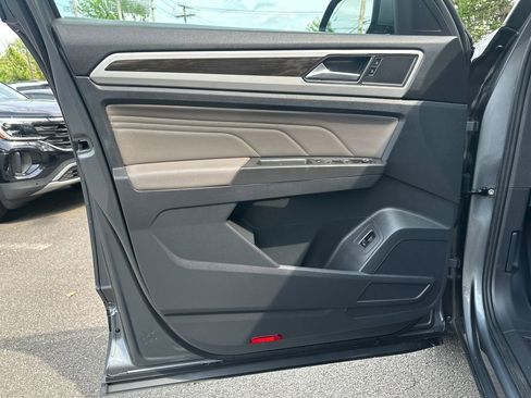 Certified 2023 Volkswagen Atlas SE w/ Panoramic Sunroof Package AWD/4WD image 10