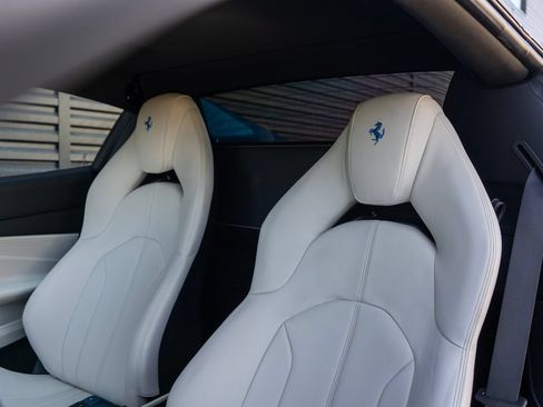 Used 2023 Ferrari F8 Tributo RWD image 4