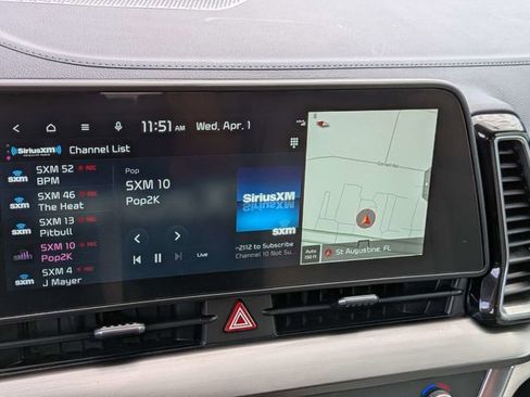 Used 2025 Kia Sportage EX w/ EX Premium Package image 19