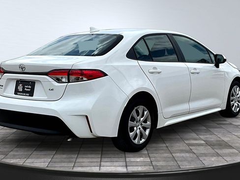 Used 2025 Toyota Corolla LE FWD image 7