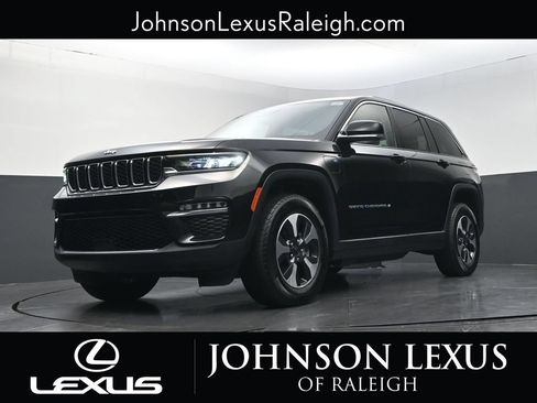 Used 2023 Jeep Grand Cherokee 4WD 4xe image 18