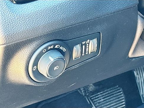 Used 2020 Jeep Compass Limited image 10