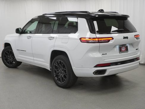 Used 2024 Jeep Grand Cherokee L Summit AWD/4WD image 23