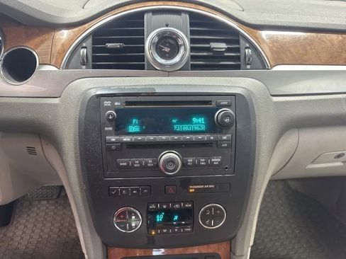 Used 2012 Buick Enclave Leather FWD image 16