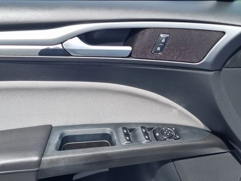 Used 2015 Ford Fusion S FWD image 24