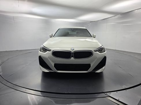 Used 2023 BMW 230i Coupe w/ M Sport Package RWD image 2