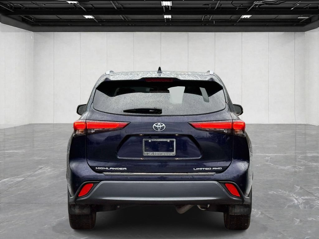 Used 2023 Toyota Highlander Limited AWD/4WD image 6