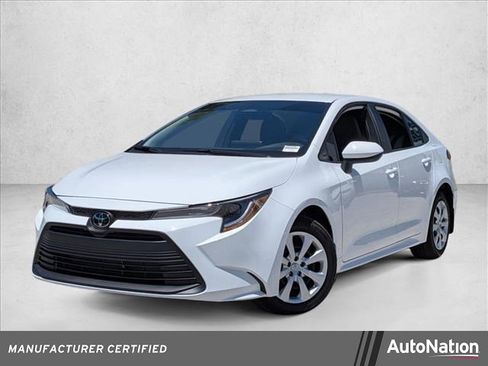 Used 2025 Toyota Corolla LE FWD image 1