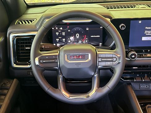New 2026 GMC Canyon Elevation w/ Convenience Package RWD image 15