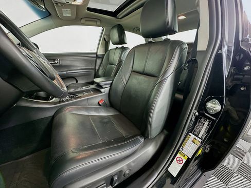 Used 2013 Toyota Avalon Limited image 22