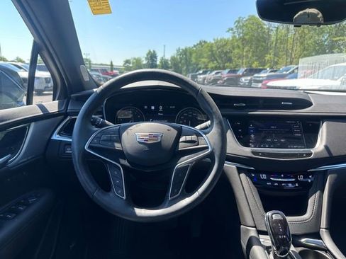 Used 2024 Cadillac XT5 Premium Luxury w/ Technology Package AWD/4WD image 22