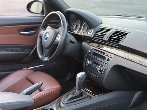 Used 2009 BMW 135i Convertible RWD image 36