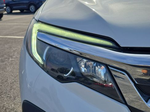 Used 2021 Honda Pilot EX image 7