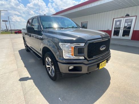 Used 2019 Ford F150 XL w/ Equipment Group 101A Mid AWD/4WD image 2