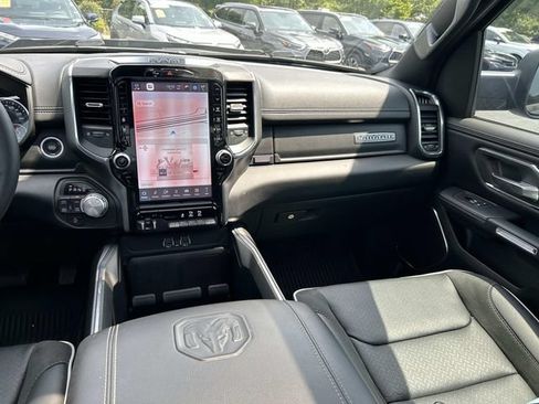 Used 2025 RAM 1500 Laramie w/ Sport Appearance Package AWD/4WD image 18