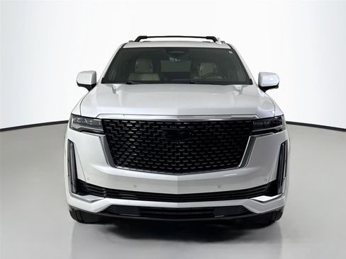 Used 2024 Cadillac Escalade ESV Premium Luxury w/ Performance Package AWD/4WD image 11