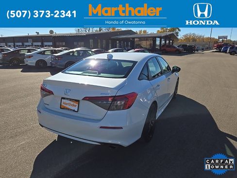 Used 2023 Honda Civic Sport image 5