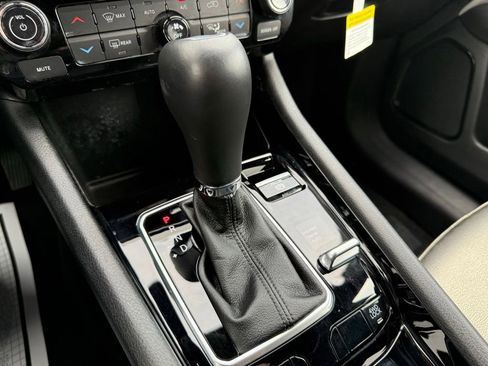 Certified 2024 Jeep Compass Limited AWD/4WD image 21