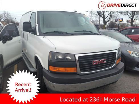 Used 2022 GMC Savana 2500 w/ Driver Convenience Package image 1